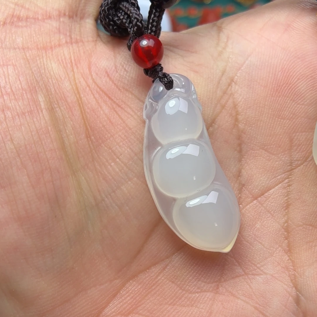 㞮***孞颈饰未镶嵌南红玛瑙