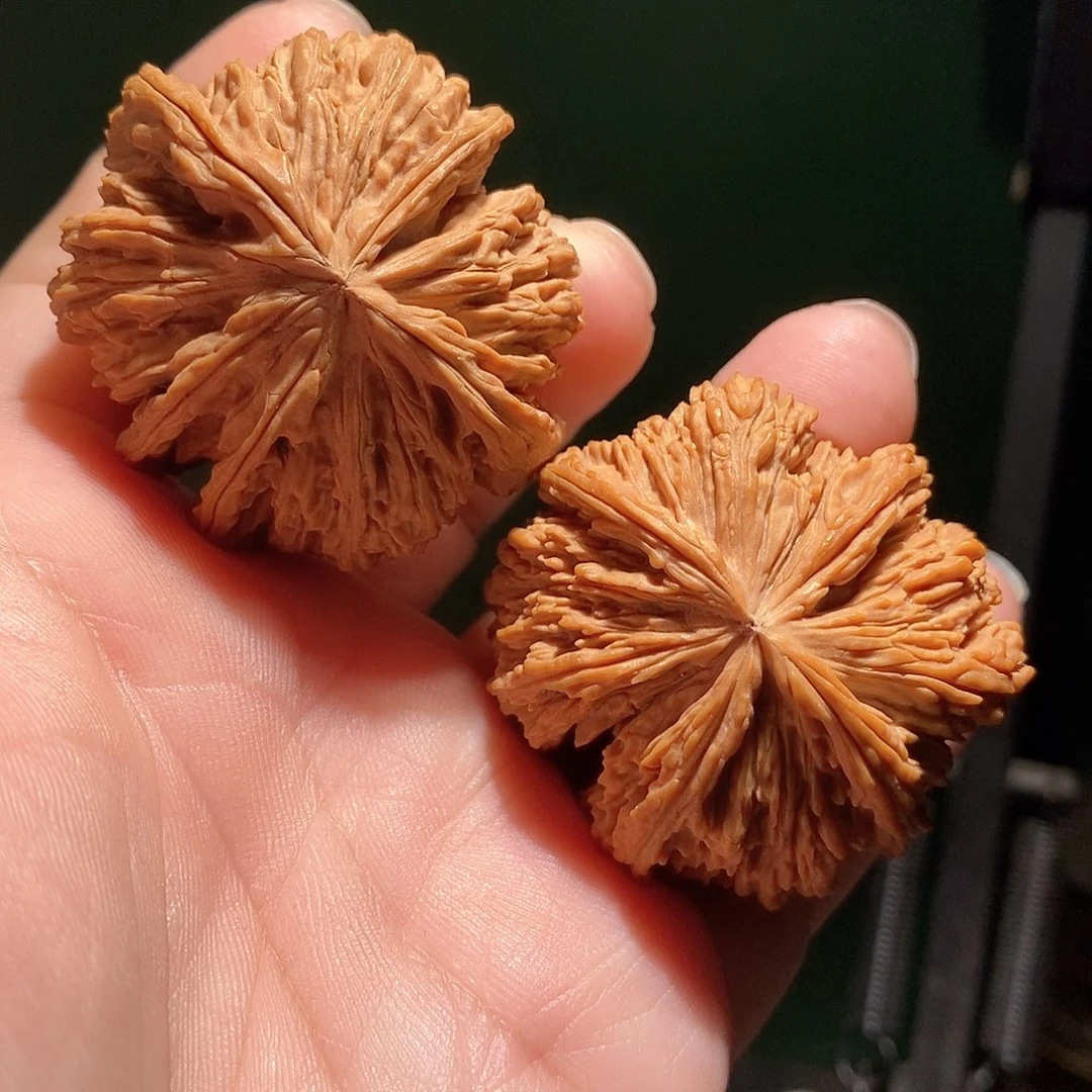 钡****把件文玩核桃45南疆石五棱