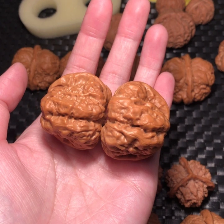 文玩核桃把件我**辉蛤蟆