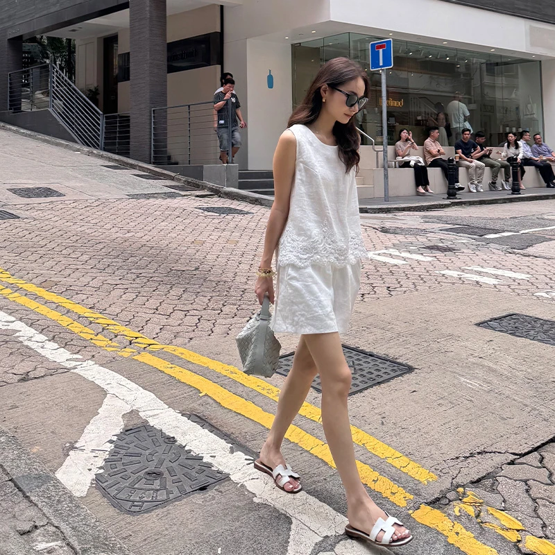 靠谱。【月亮女神】亚麻重工钉珠两面穿马甲+短裤套装KP250704