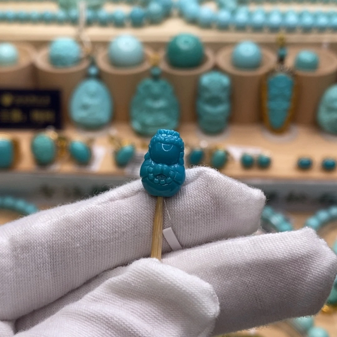 绿松石未镶嵌珠宝奇石