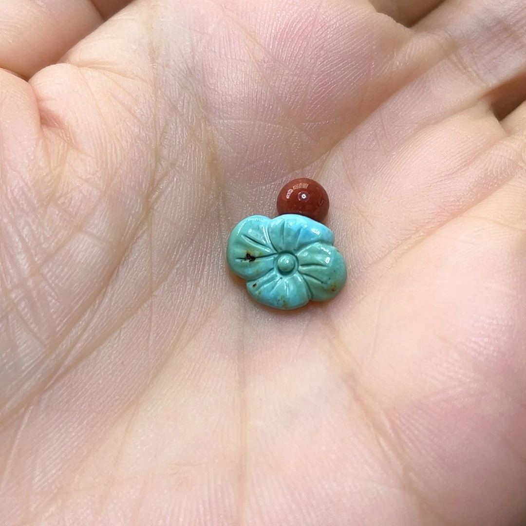 南红玛瑙配饰未镶嵌