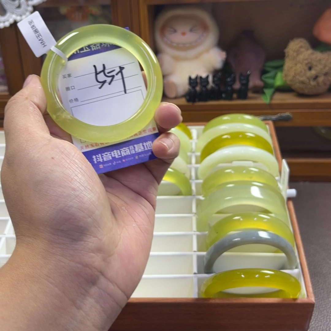 蛇纹石玉未镶嵌手镯431