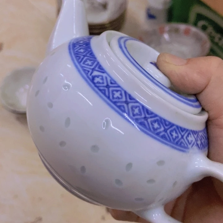 摆件景德镇青花玲珑柿子壶