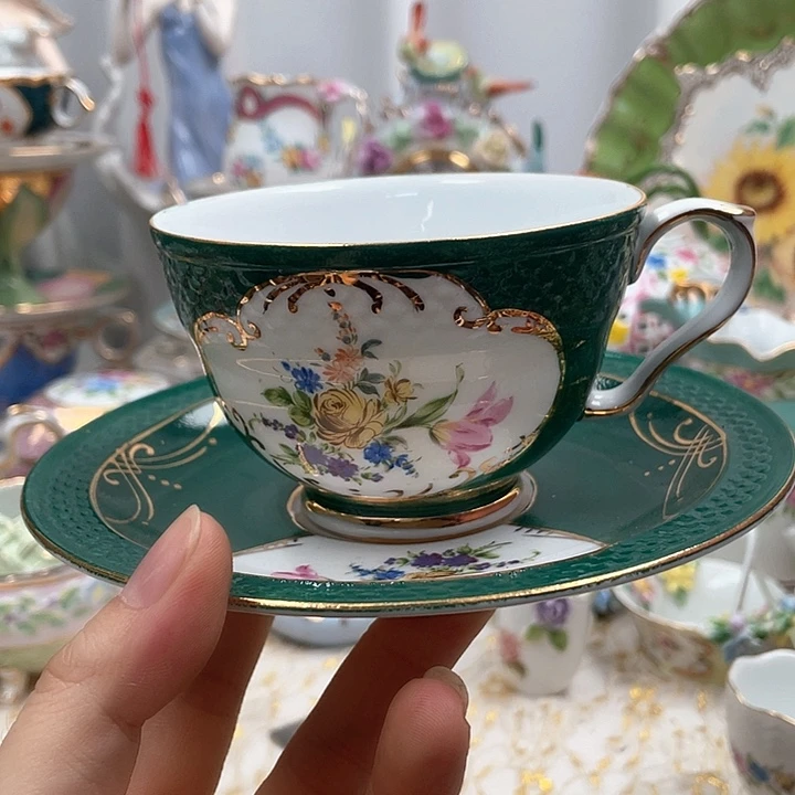 杯碟陶瓷摆件陶瓷
