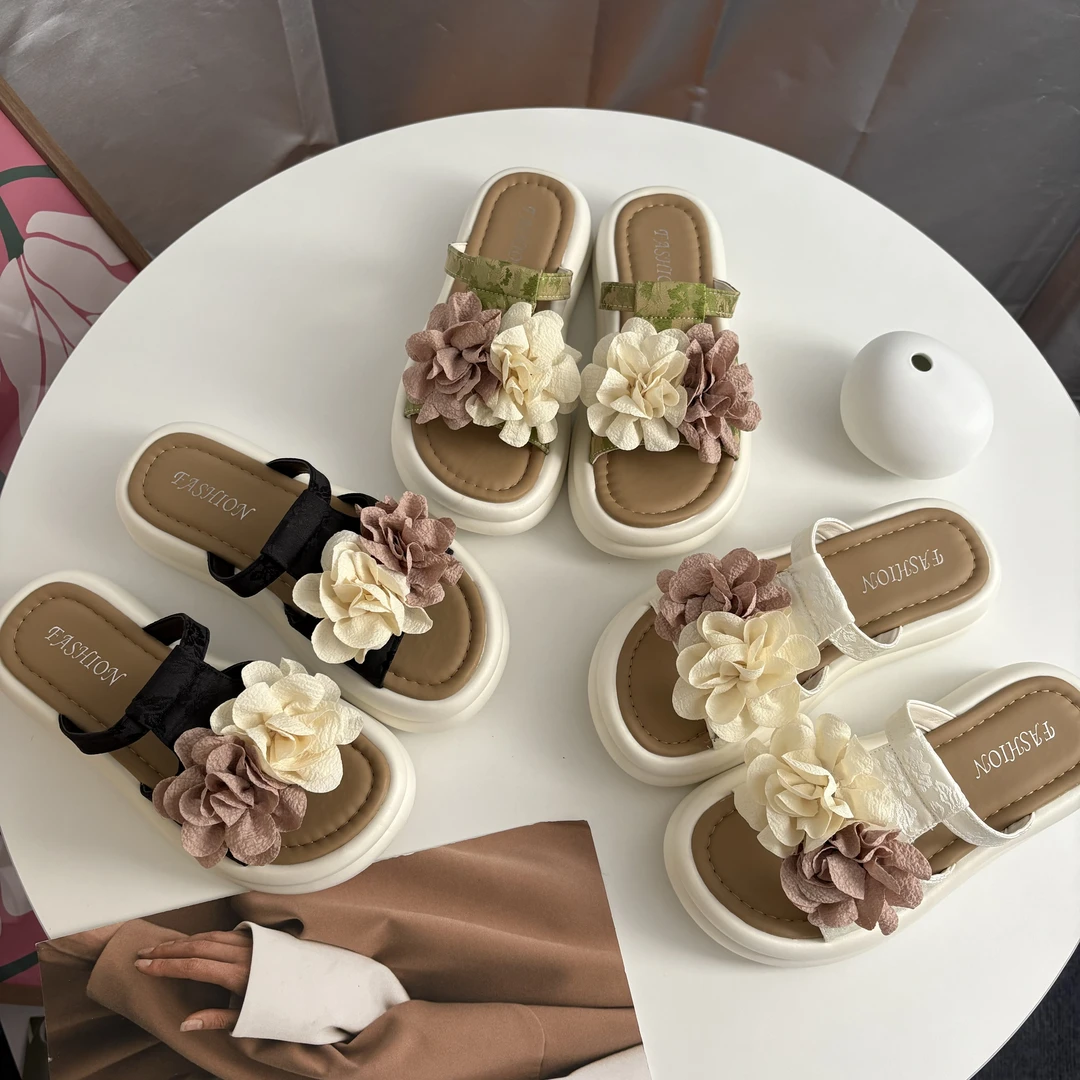 高级感拖鞋女款2025新款爆款外穿夏季凉鞋外出漂亮配裙子凉拖厚底