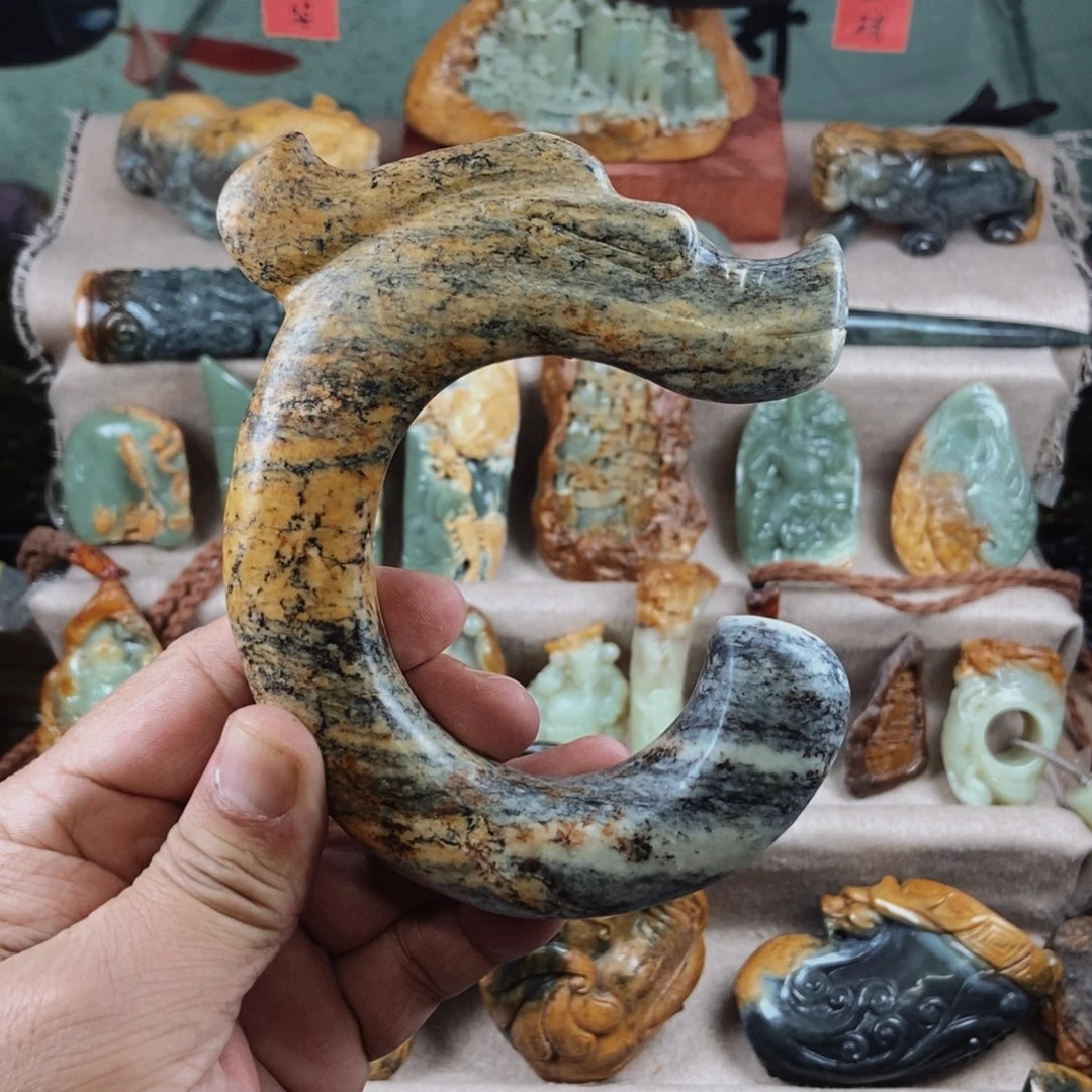 岫岩河磨玉（透闪石质玉）把件未镶嵌