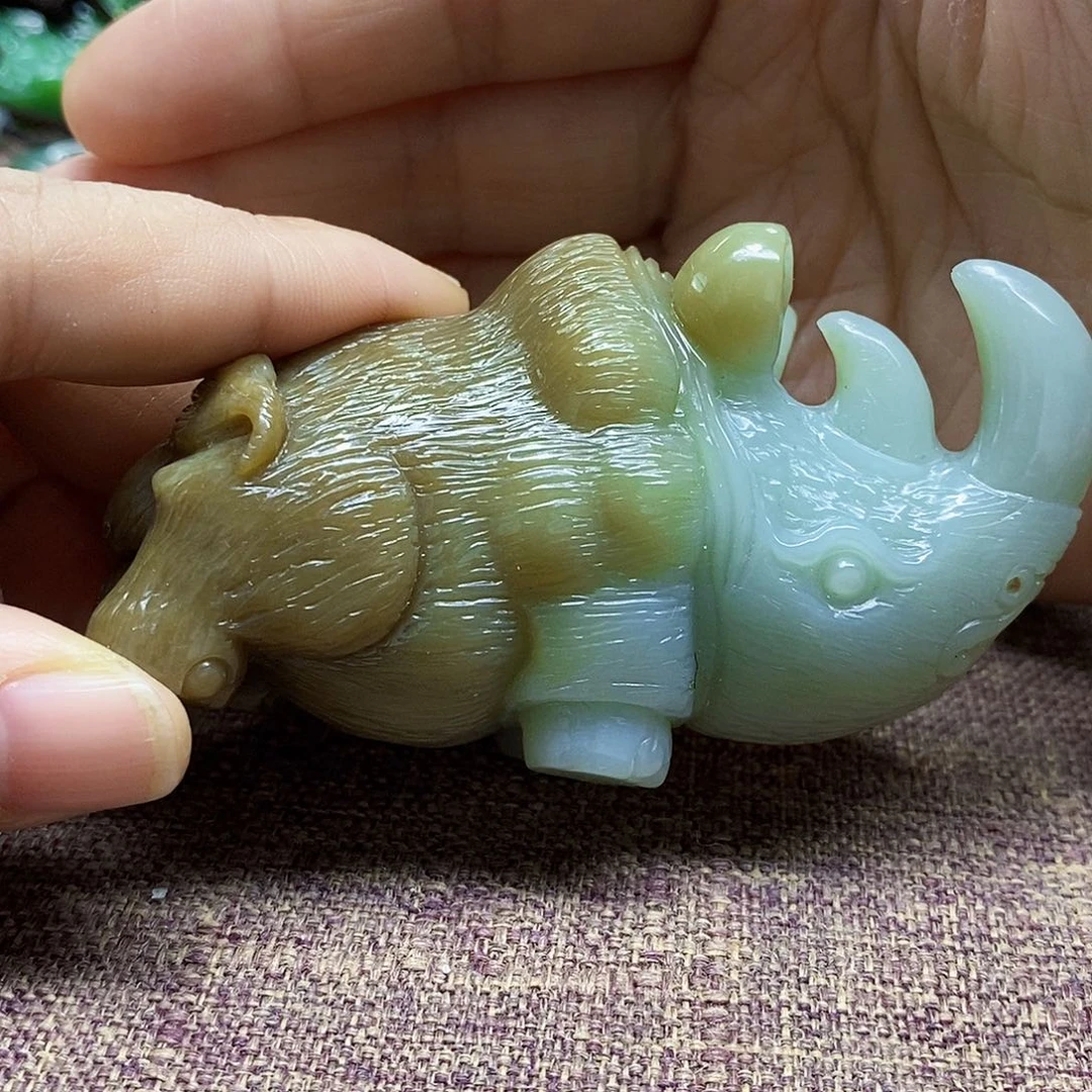 未镶嵌和田玉把件