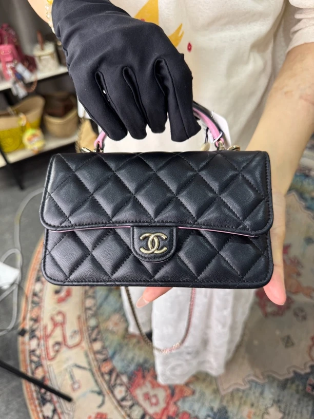 99新 Chanel/香奈儿 23p黑粉拼色mini woc斜挎包（芯片全套）