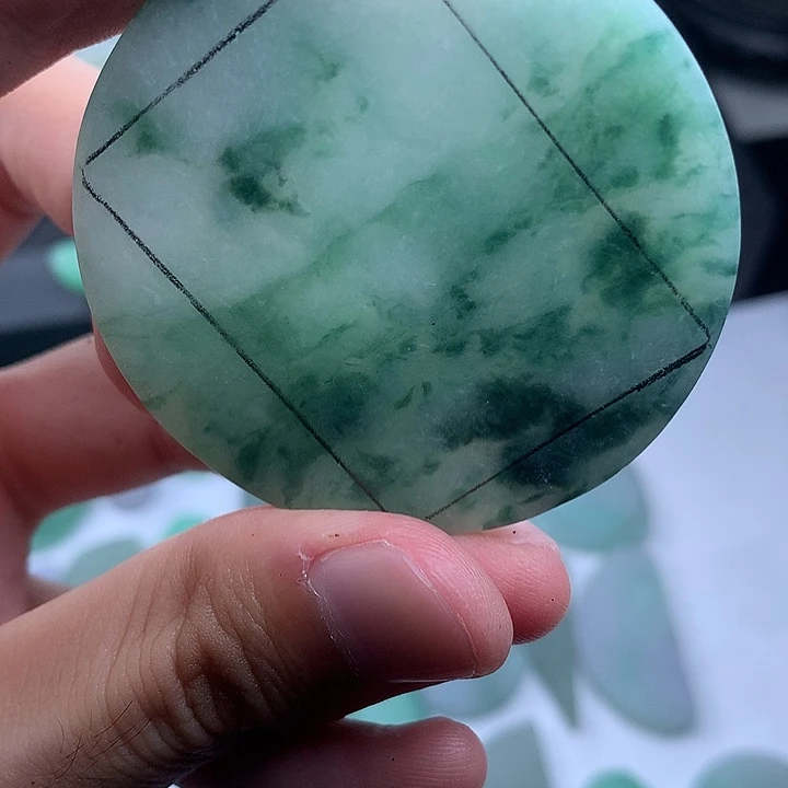 定制翡翠未镶嵌W****徐缅甸翡翠A货边角