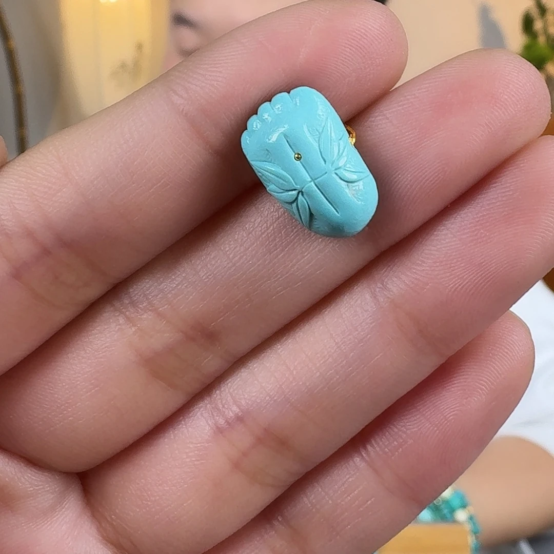 绿松石未镶嵌挂件