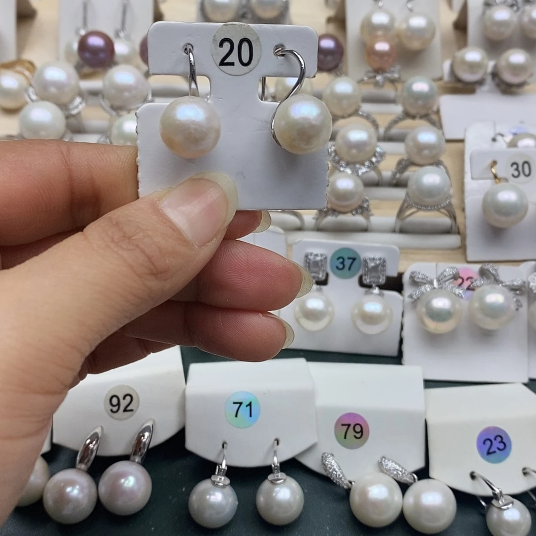 银S925镶嵌淡水珍珠颈饰