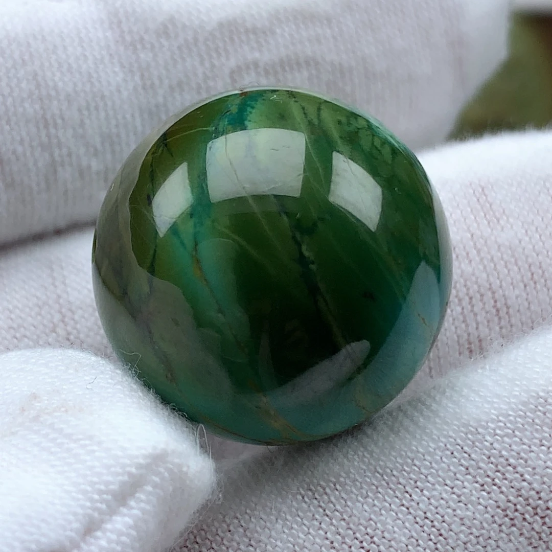 L***哥绿松石未镶嵌颈饰