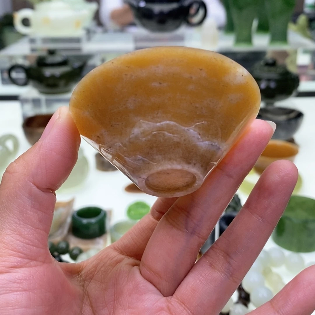 和田玉杯子未镶嵌