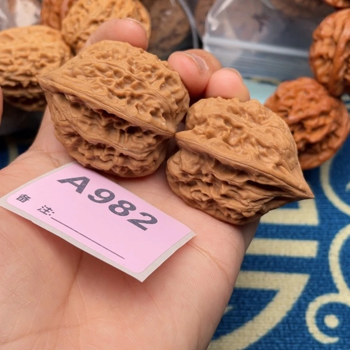 把件文玩核桃核桃
