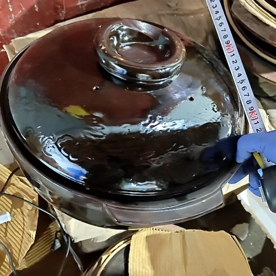 绿泥陶瓷盘子碗啥都有