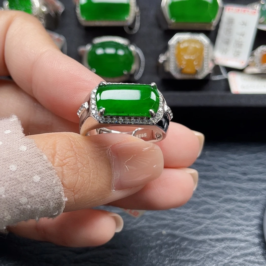 银S925镶嵌戒指翡翠天然A货翡翠没运费险3190