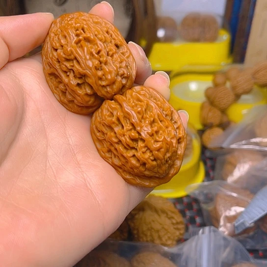 文玩核桃吊坠野生