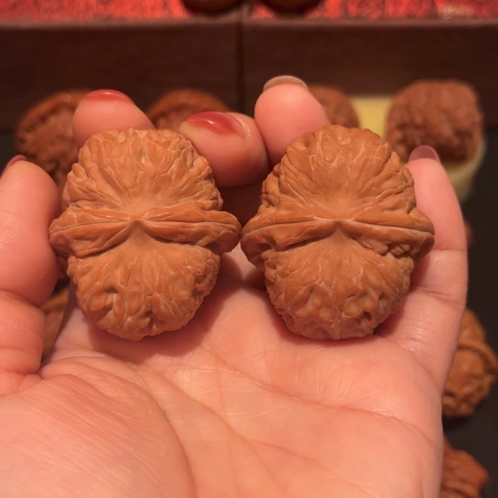 Z***h文玩核桃吊坠平谷元宝