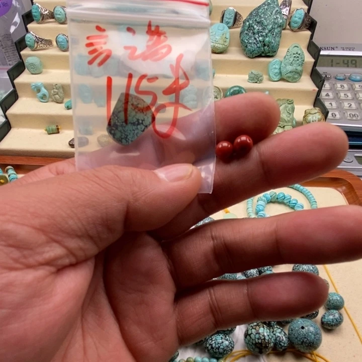 南红玛瑙未镶嵌珠宝半成品?**若