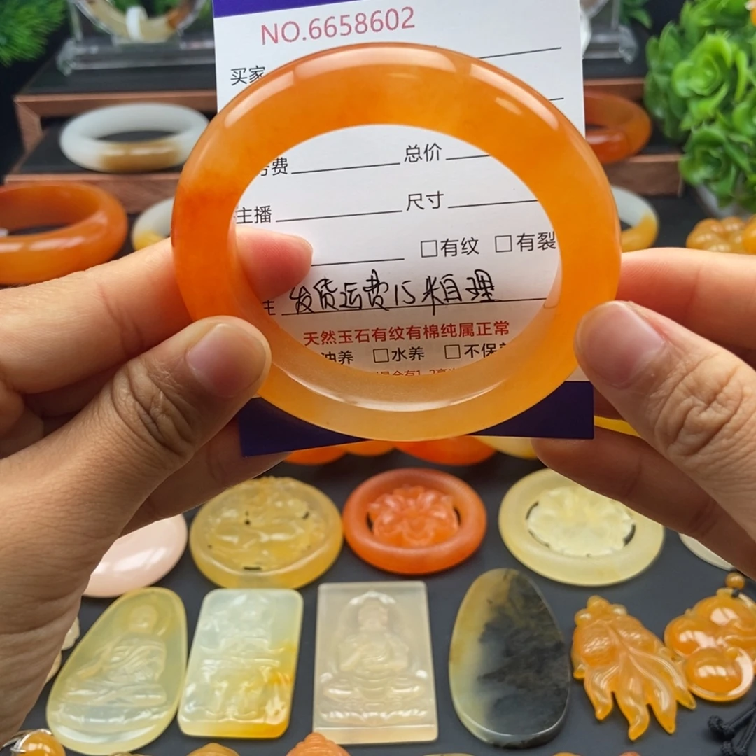 石英质玉（黄龙玉）未镶嵌手镯58602