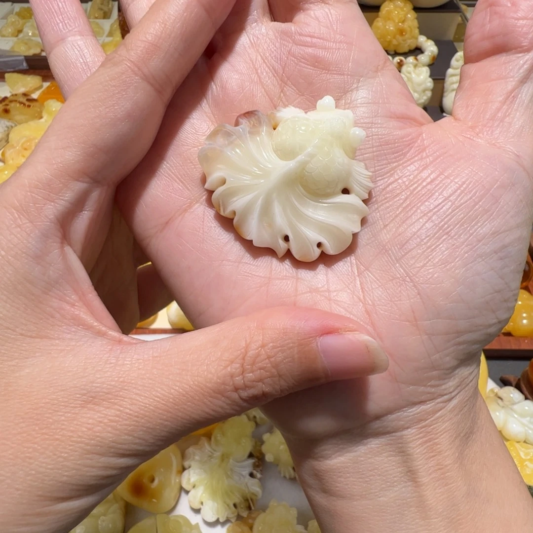 琥珀未镶嵌裸石蜜蜡