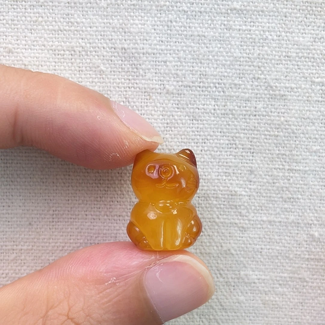 琥珀未镶嵌裸石招财猫