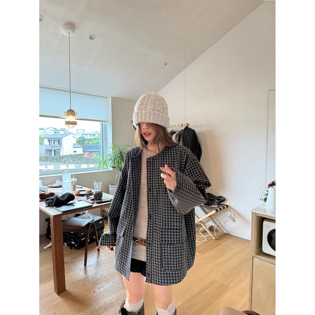 LelyMooch/黑灰格百搭格纹圆领宽松慵懒工装外套