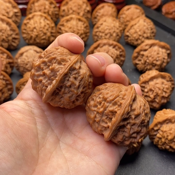 文玩核桃把件41尺黄松峪