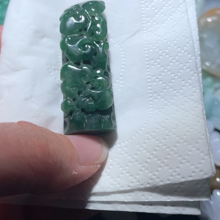 【闪购商品】翡翠颈饰未镶嵌天然翡翠