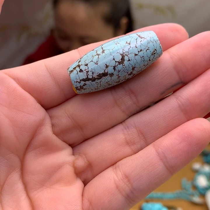 绿松石未镶嵌原矿