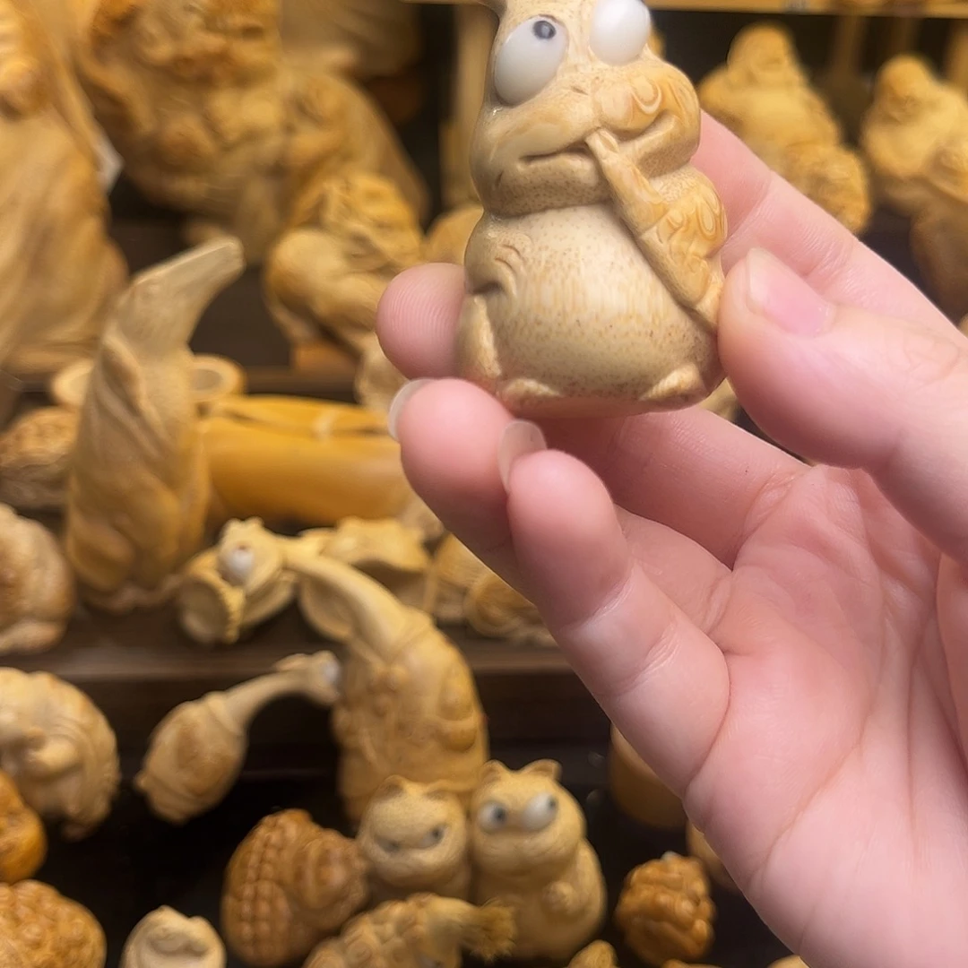 竹小**师竹根的小兔子