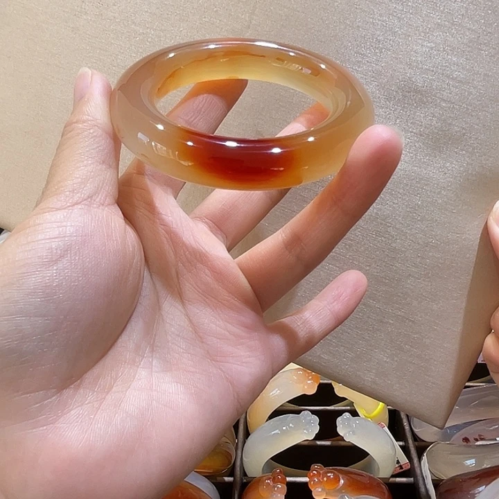 玛瑙/玉髓未镶嵌手镯