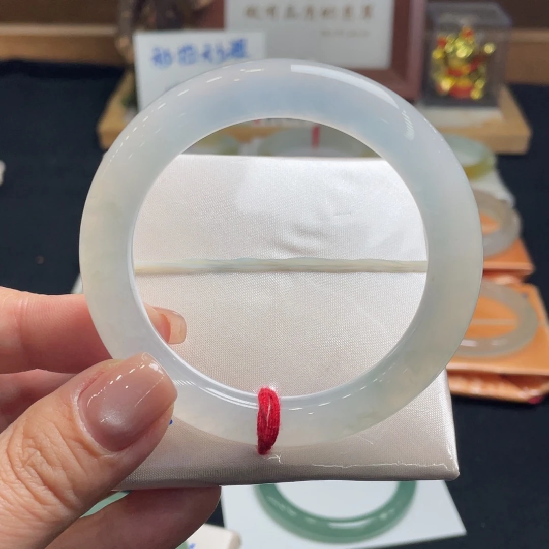 翡翠手镯未镶嵌翡翠56圆条