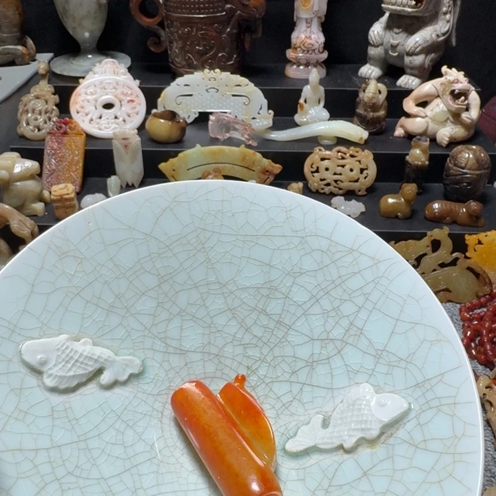 渝***公瓷片双鱼青瓷开片大案