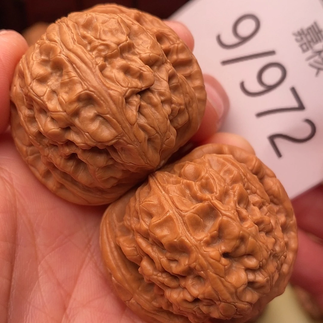 文玩核桃把件41.5红锦鲤