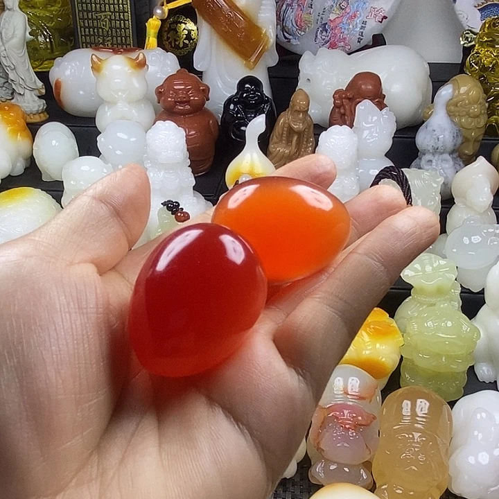 无花朵猫眼石手把件