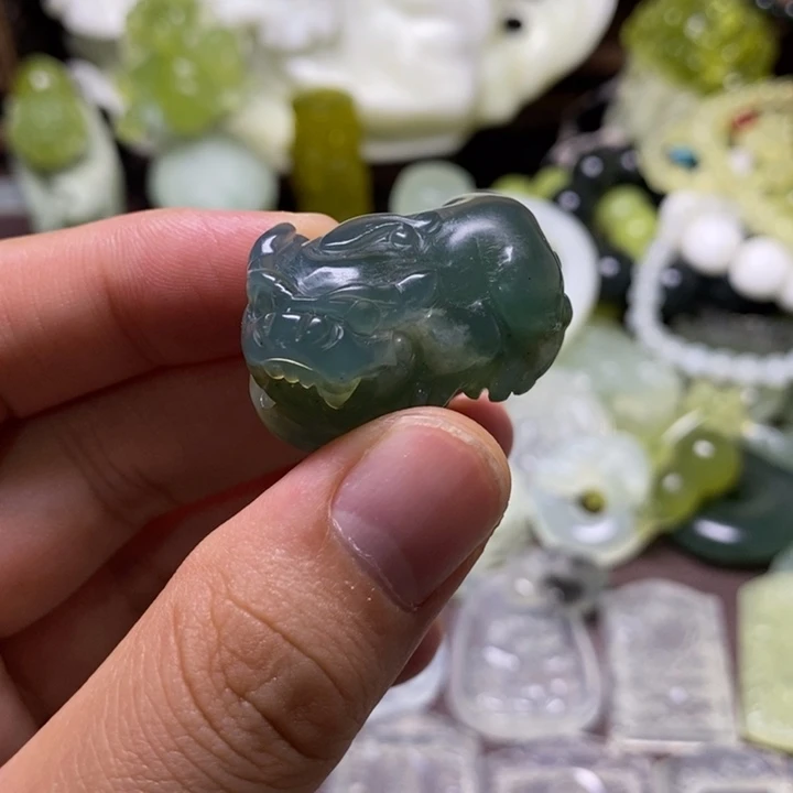 岫玉未镶嵌岫玉颈饰