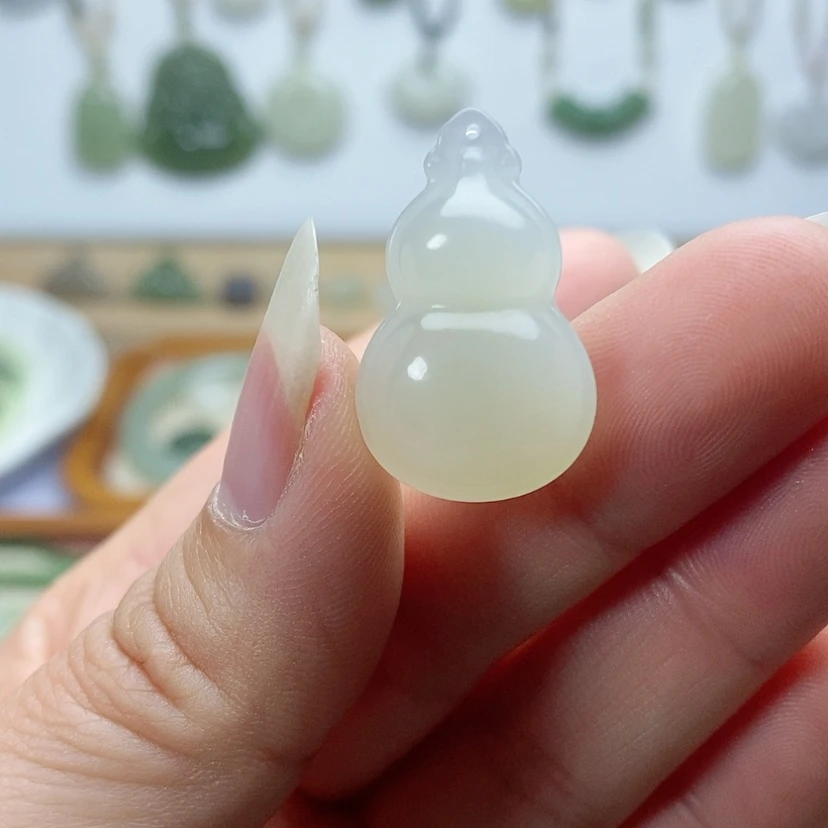 【闪购商品】颈饰未镶嵌和田玉