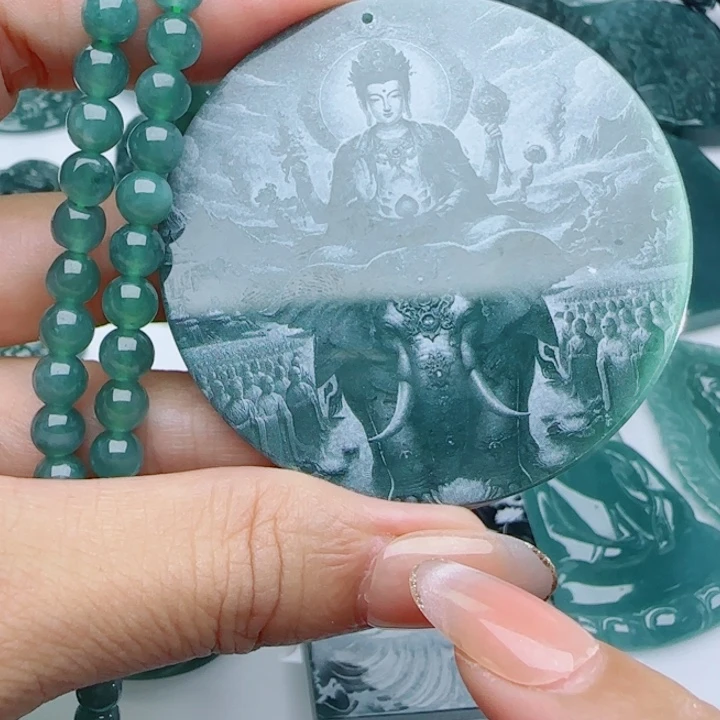 颈饰未镶嵌翡翠多样性发货天然的A货翡翠