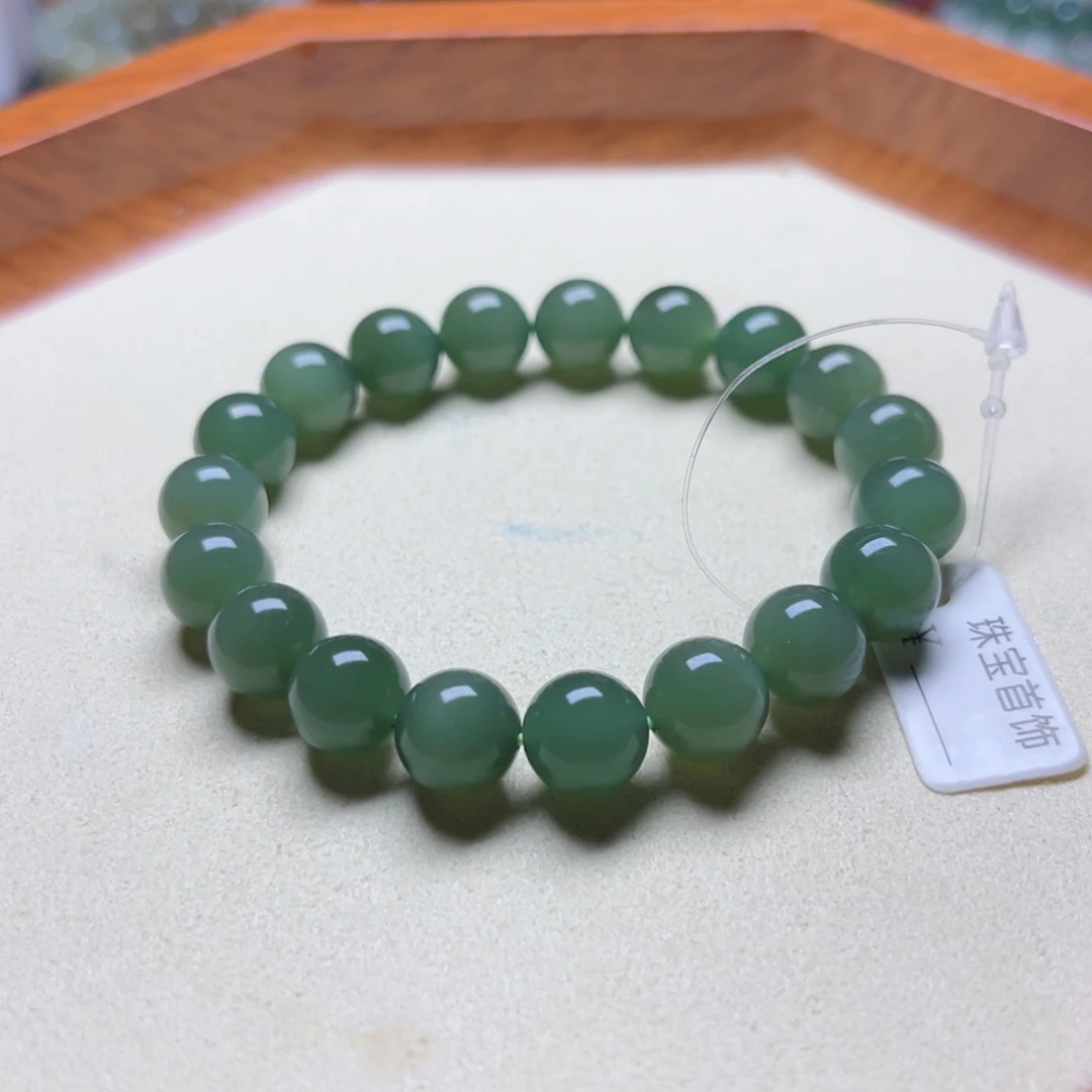 夜***听手链未镶嵌和田玉