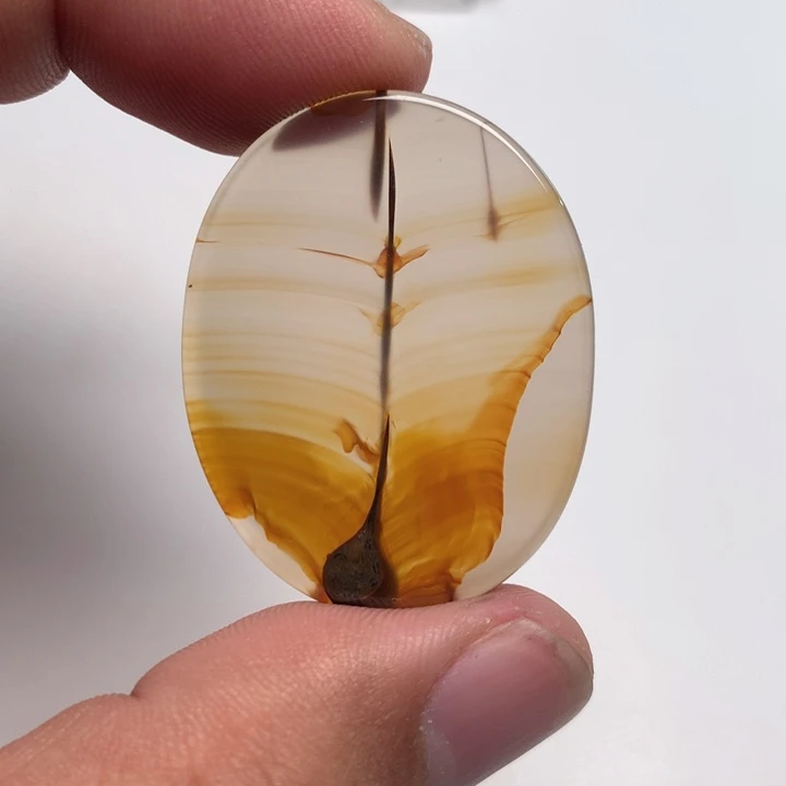 玛瑙/玉髓颈饰未镶嵌大*鹅