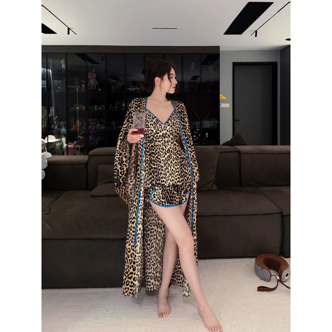 法式纯欲性感豹纹冰丝睡衣女春秋新款大码家居服开衫吊带三件套