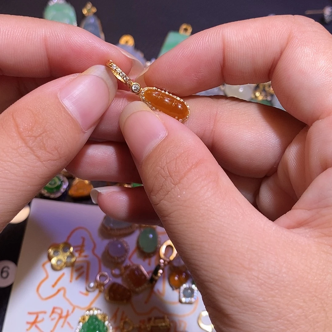 翡翠银S925镶嵌颈饰