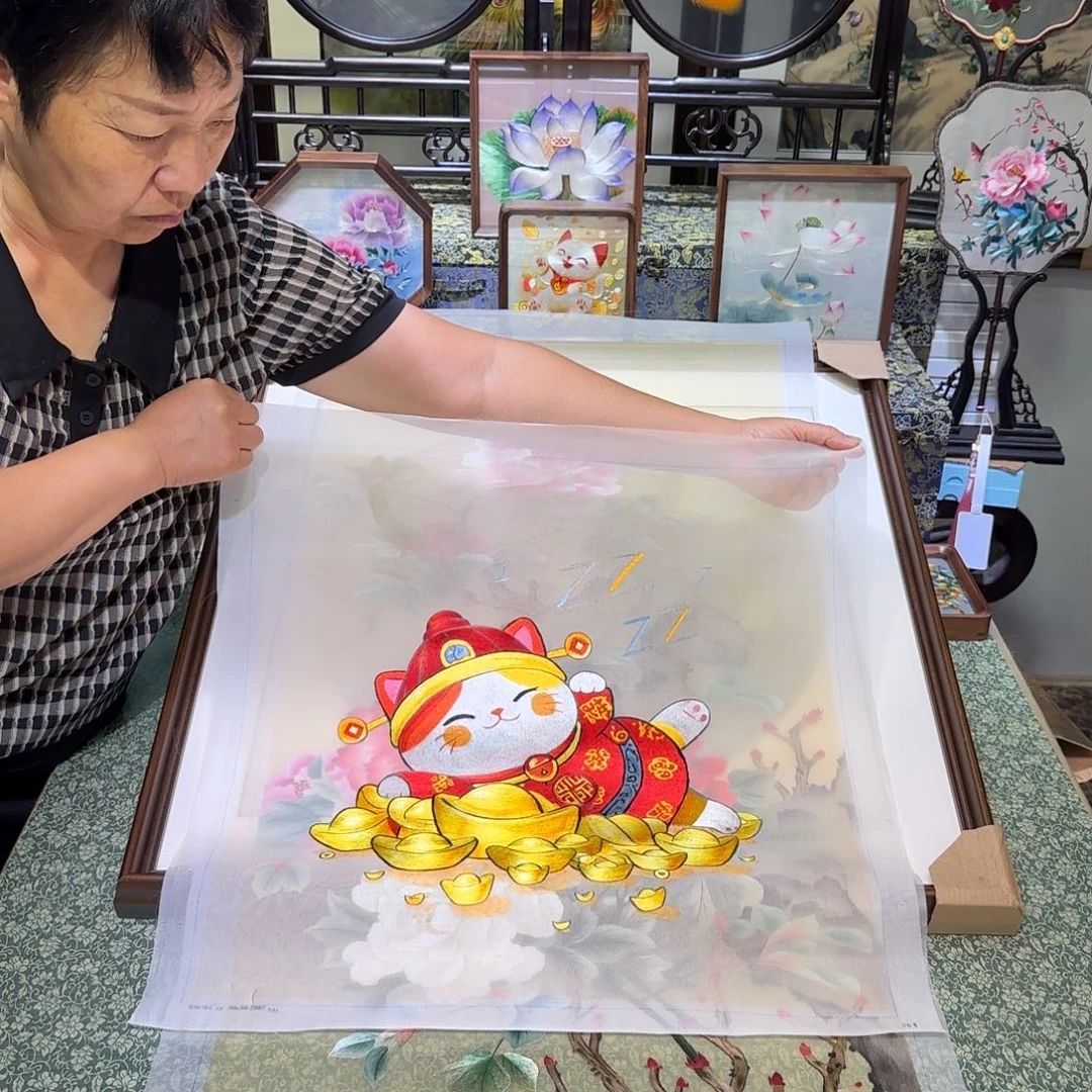 刺绣刺绣工艺精湛独特设计新颖时尚