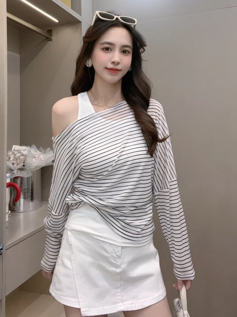 敏敏推荐【纸片人穿搭】条纹一字肩防晒长袖T恤女修身背心两件套399