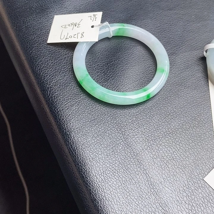 未镶嵌手镯翡翠56圆条