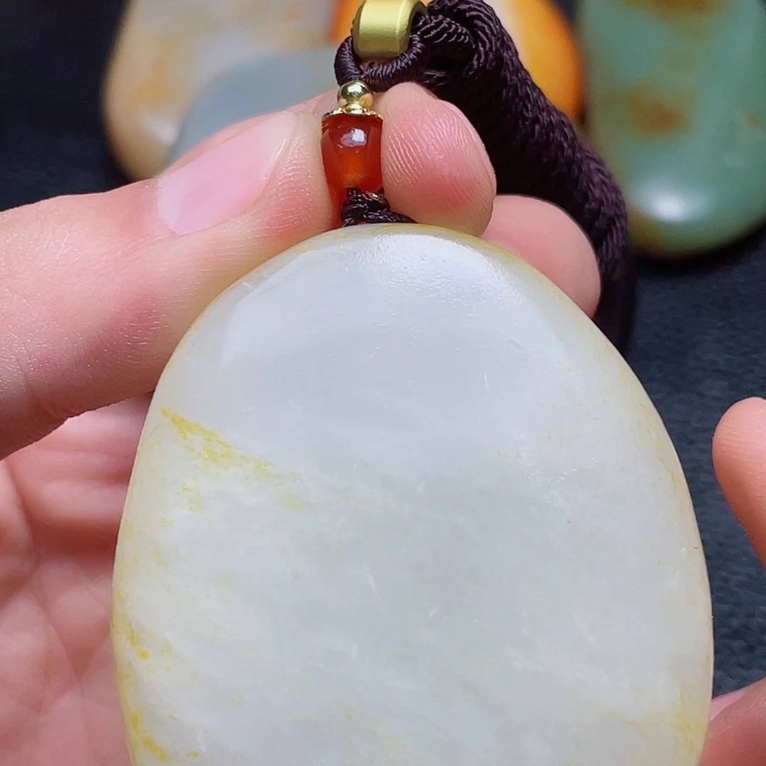 和田玉未镶嵌珠宝奇石