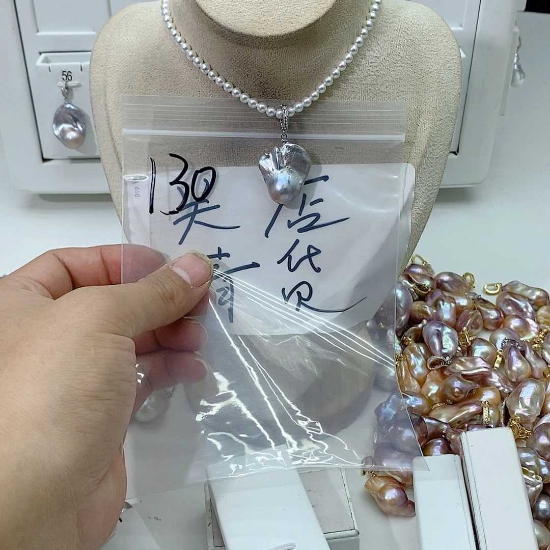 淡水珍珠颈饰合金