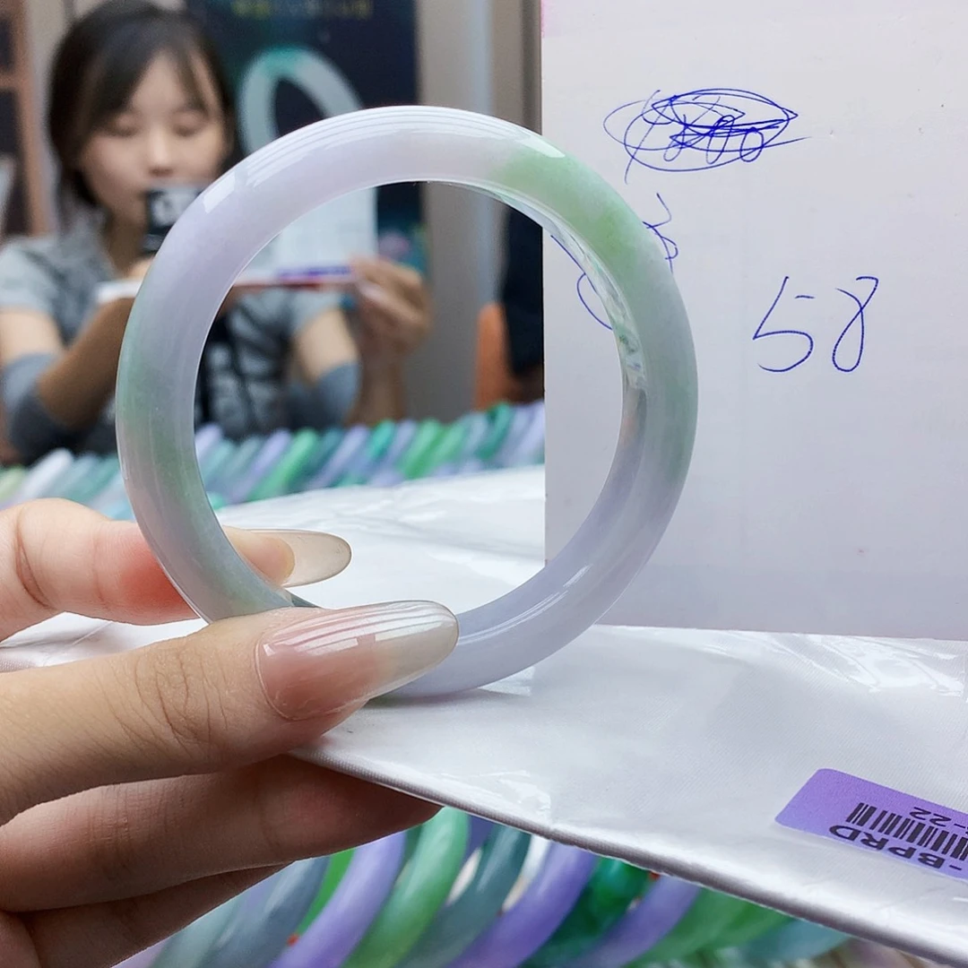 翡翠手镯未镶嵌f